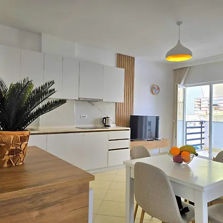 Qerret Happy 096 Golem (Tirana)