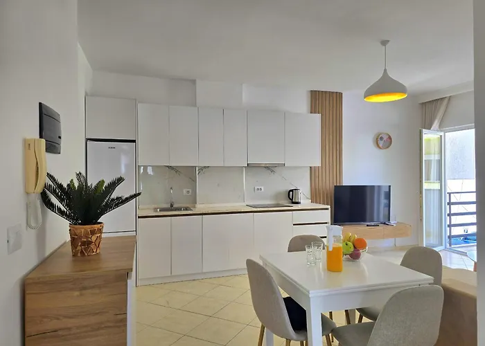 Qerret Happy 096 Appartement Golem (Tirana)